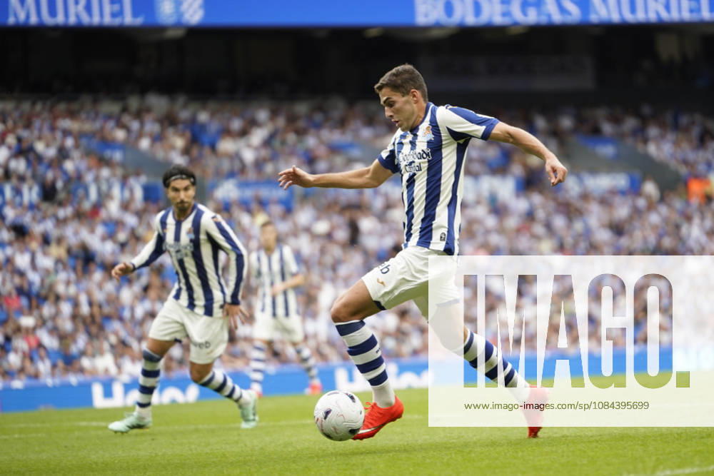Arsen Zakharyan of Real Sociedad seen during LaLiga EA Sports 26 27 game between teams of Real Sociedad and Deportivo la Coruna (Mickael Ducint Ball Raw Images) San Sebastian Estadio Anoeta Spain