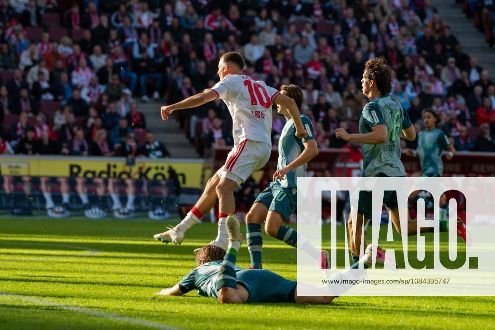 Said El Mala, midfielder, 1. FC Köln 10, during the play that led to the 2-1 goal, 1. FC Köln vs. Borussia Mönchengladbach, soccer, Bundesliga, Matchday 5, October 11, 2026. DFB and DFL regulations prohibit any use of photographs as image sequences and or quasi-video. Cologne, North Rhine-Westphalia, Germany