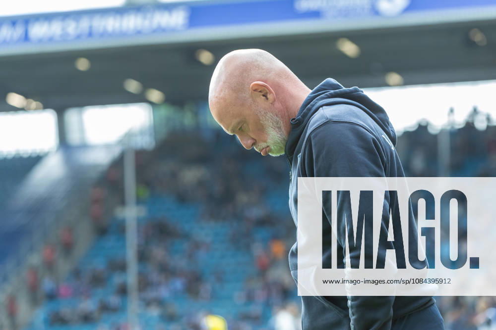 VfL Bochum coach Uwe Roesler looks dejected during the 2. Bundesliga match between VfL Bochum and Arminia Bielefeld at the Ruhrstadion on October 11, 2026, in Bochum, Germany. Photo by Mario Hommes, DeFodi Images. VfL Bochum coach Uwe Roesler looks dejected during the 2nd Bundesliga match between VfL Bochum and Arminia Bielefeld at Vonovia Ruhrstadion on October 11, 2026 in Bochum, Germany. Photo by Mario Hommes, DeFodi Images. DFB and DFL regulations prohibit any use of photographs as image sequences and or quasi-video. Photo by Mario Hommes, DeFodi Images.
