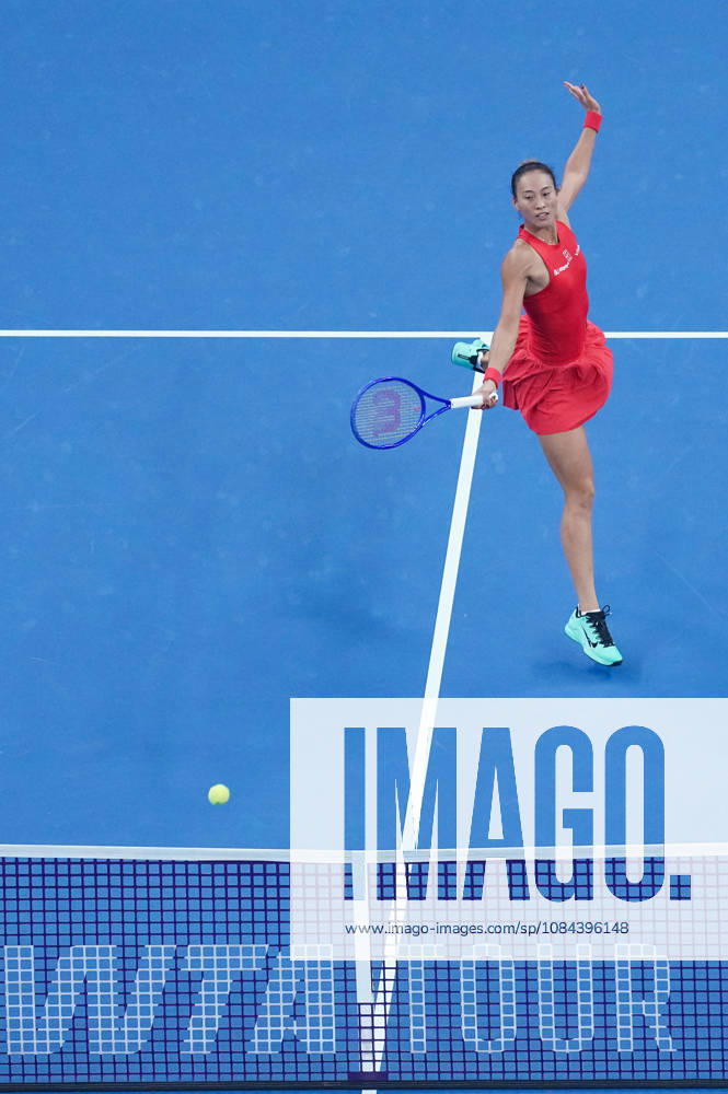 (261011) -- BEIJING, Oct. 11, 2026 -- Zheng Qinwen hits a return during the women s singles final between Zheng Qinwen of China and Mirra Andreeva of Russia at 2026 China Open tennis tournament in Beijing, China, Oct. 11, 2026. ) (SP)CHINA-BEIJING-TENNIS-CHINA OPEN-WOMEN S SINGLES-FINAL (CN) JuxHuanzong