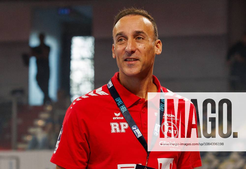 Handball 1st Bundesliga OPEL HBL 2026–2027 Season, Matchday 8: HC Erlangen (Nuremberg Metropolitan Region) vs. HCE MT Melsungen Women s Team Roberto Garcia Parrondo, Coach of MT Melsungen