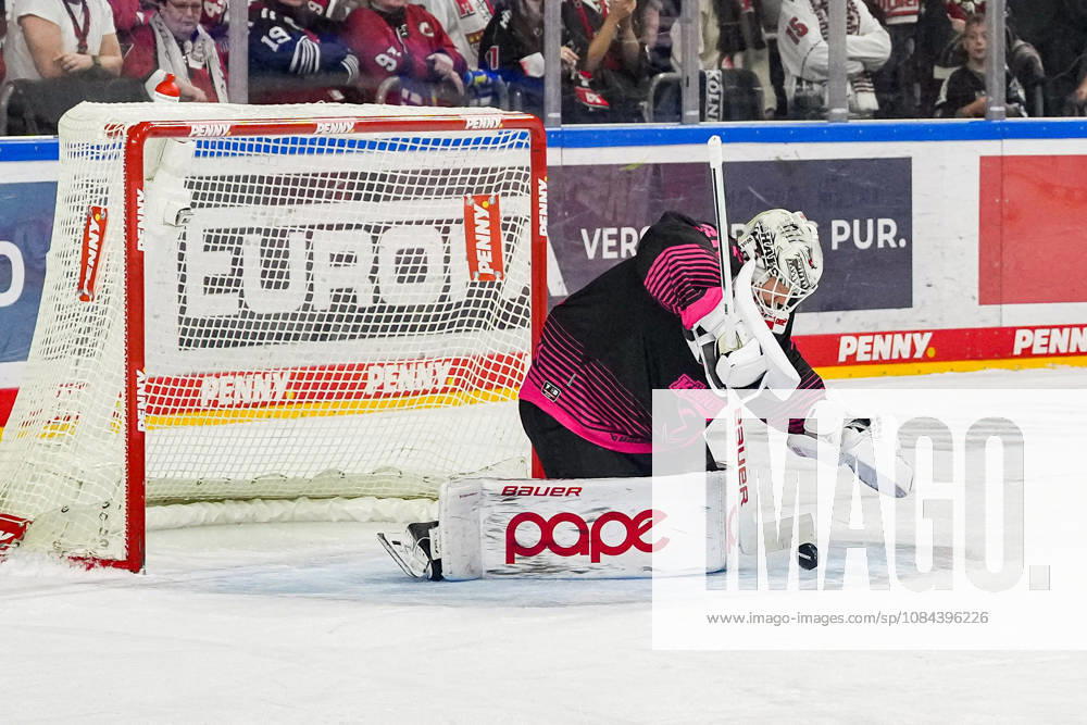 Ice Hockey: Penny DEL, Matchday 8—Cologne Sharks vs. Nuremberg Ice Tigers on October 11, 2026, at the Lanxess Arena in Cologne. Janne Juvonen (Cologne) successfully blocks a Nuremberg shot on goal. In accordance with the regulations of the DEL (German Ice Hockey League), the publication and further use of the footage in electronic media and on devices of any kind during the ongoing game is not permitted.