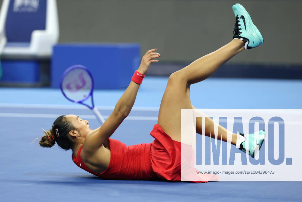 (261011) -- BEIJING, Oct. 11, 2026 -- Zheng Qinwen celebrates victory after the women s singles final between Zheng Qinwen of China and Mirra Andreeva of Russia at 2026 China Open tennis tournament in Beijing, China, Oct. 11, 2026. ) (SP)CHINA-BEIJING-TENNIS-CHINA OPEN-WOMEN S SINGLES-FINAL (CN) ZhangxChenlin