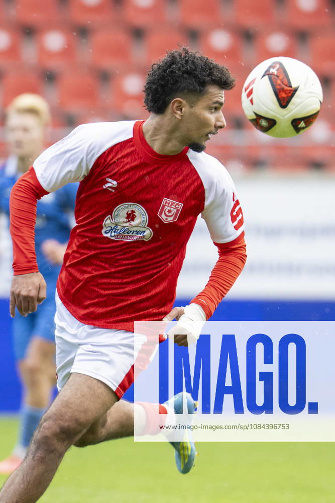 Regionalliga Northeast, Season 26-27: Hallescher FC vs. RSV Eintracht 1949 e.V., Halle, Germany, October 11, 2026. Pictured: Osman Atilgan of Halle with the ball at the Halle Saale Leuna Chemie Stadium, Saxony-Anhalt, Germany