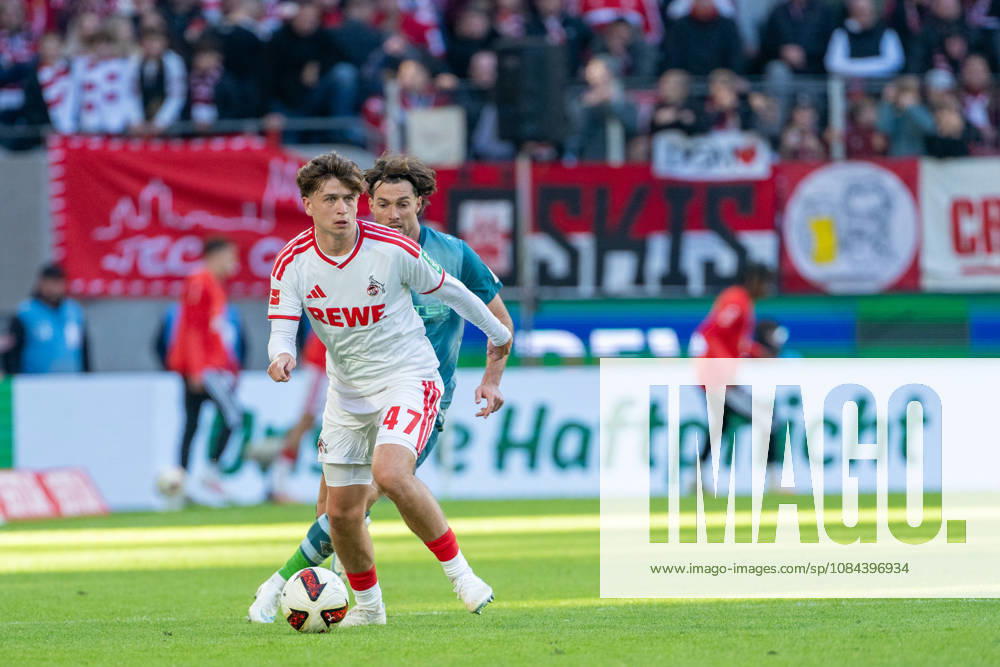 Mikey Moore (1. FC Köln), No. 47, in a tackle with Philipp Sander (Borussia Mönchengladbach), No. 16; 1. FC Köln vs. Borussia Mönchengladbach, Soccer, Bundesliga, Matchday 5, 2026–27 season, October 12, 2026, DFL regulations prohibit any use of photographs as image sequences and or quasi-video, 1 FC Cologne vs. Borussia Mönchengladbach, Soccer, Bundesliga, Matchday 5, 2026–27 Season, October 12, 2026, Cologne