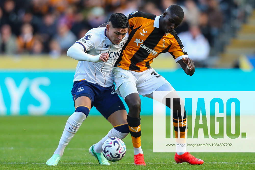 Hull City v Everton, Premier League Nobel Mendy Of Hull City battles with Carlos Alcaraz Of Everton during the Hull City v Everton Premier League match at the MKM Stadium, Hull, England on 11 October 2026 Credit: Lee Keuneke Every Second Media Editorial use only. All images are copyright Every Second Media Limited. No images may be reproduced without prior permission. All rights reserved. Premier League and Football League images are subject to licensing agreements with Football DataCo Limited. see https: www.football-dataco.com