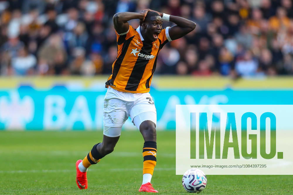 Hull City v Everton, Premier League Nobel Mendy Of Hull City during the Hull City v Everton Premier League match at the MKM Stadium, Hull, England on 11 October 2026 Credit: Lee Keuneke Every Second Media Editorial use only. All images are copyright Every Second Media Limited. No images may be reproduced without prior permission. All rights reserved. Premier League and Football League images are subject to licensing agreements with Football DataCo Limited. see https: www.football-dataco.com