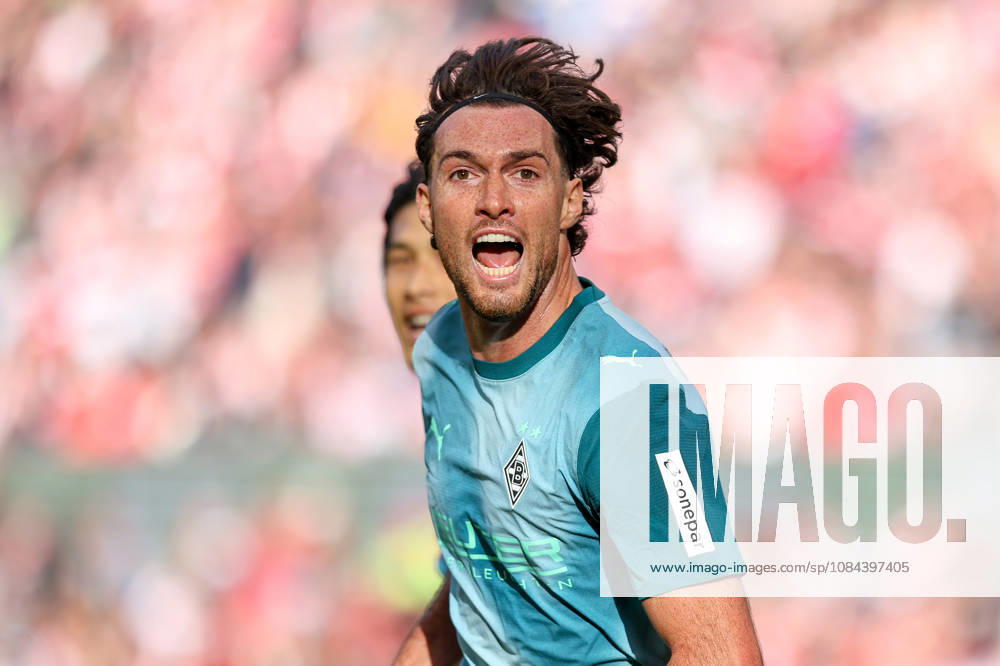 Soccer, Bundesliga, 1. FC Köln vs. Borussia Mönchengladbach, RheinEnergieSTADION, Matchday 5, 2026–2027 season: Joe Scally of Borussia Mönchengladbach celebrates after scoring the 1–1 goal. DFB regulations prohibit any use of photographs as image sequences and or quasi-video. Photo: WilkowskixPressefotoKochx, North Rhine-Westphalia, Germany