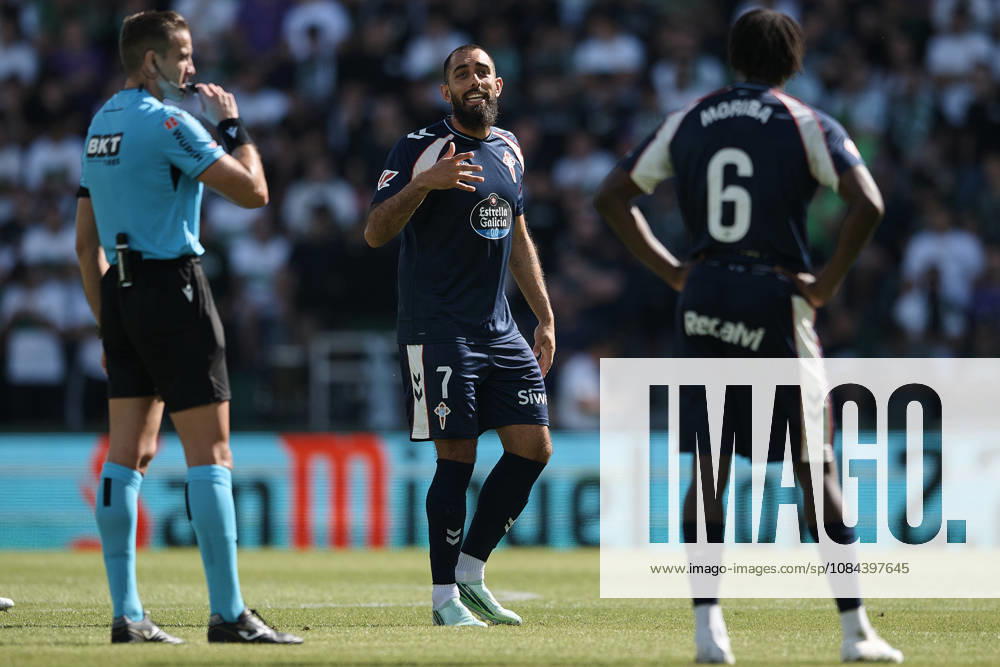 Elche CF v RC Celta de Vigo - LaLiga EA Sports ELCHE, SPAIN - OCTOBER 11: Borja Iglesias of Celta de Vigo reacts during to the LaLiga 2026 27 EA Sports match between Elche CF and RC Celta de Vigo at Manuel Martinez Valero Stadium on October 11, 2026, in Elche, Spain. (Photo by Francisco Macia Photo Players Images Magara Press) Elche Martinez Valero Stadium Spain