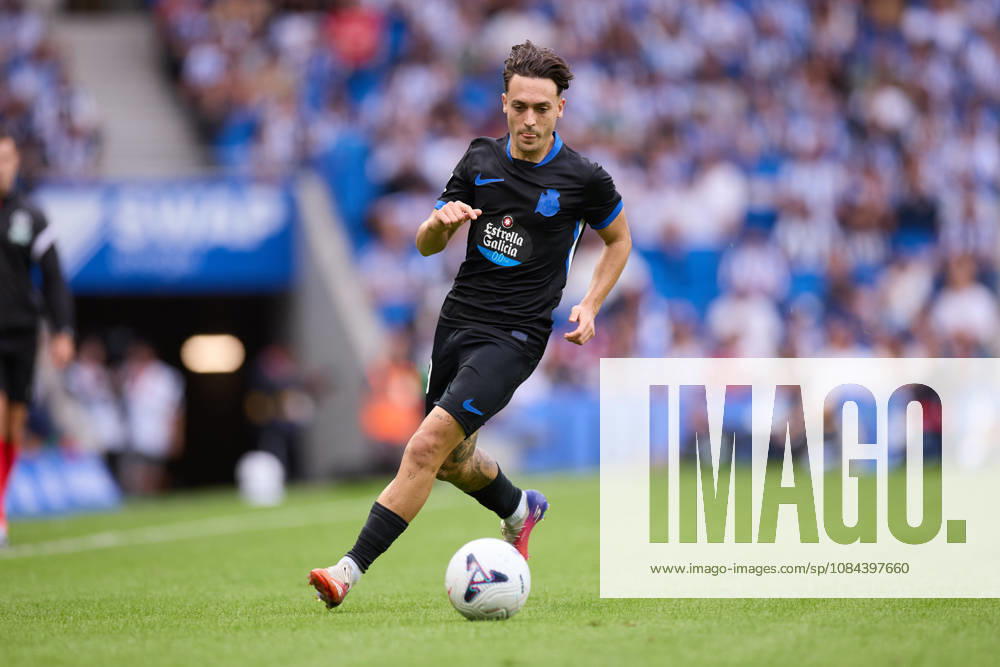 Luismi Cruz of RC Deportivo de A Coruna in action during the LaLiga EA Sports match between Real Sociedad and RC Deportivo de A Coruna at Anoeta on October 11, 2026, in San Sebastian, Spain. Real Sociedad V RC Deportivo De La Coruna - La Liga EA Sports - ZUMAa181 20261011_zaa_a181_113