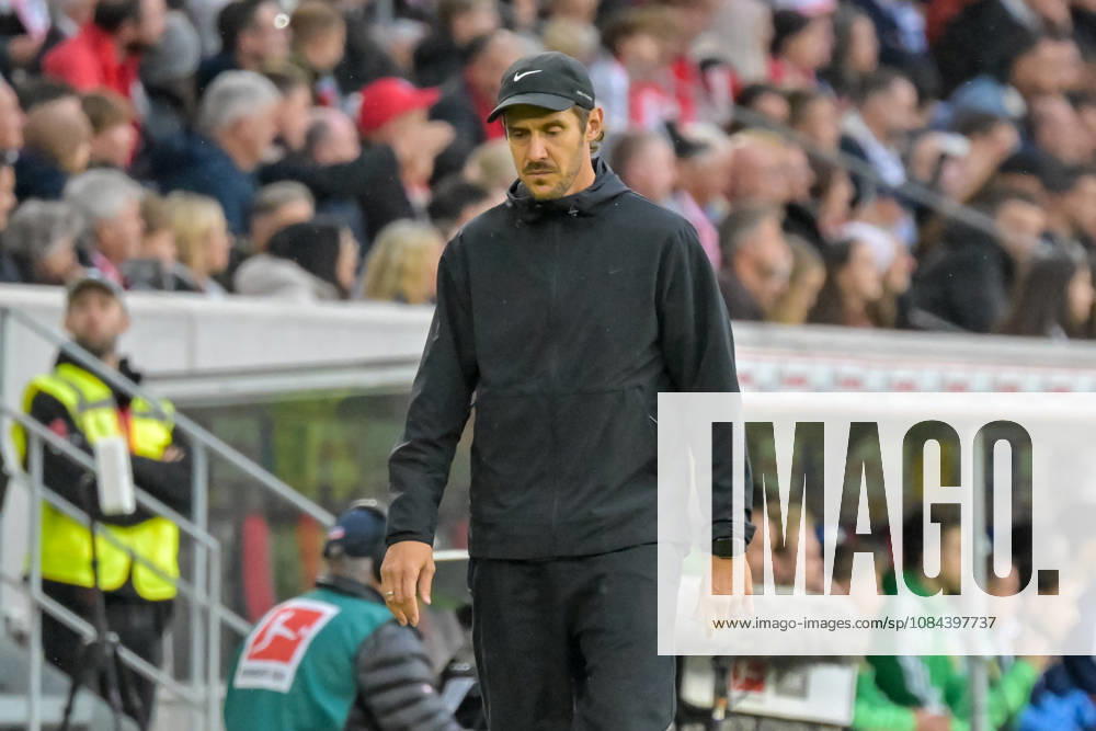 Julian Schuster, SC Freiburg, Coach with a neutral expression (GER), SC Freiburg vs. Schalke 04, Soccer, Bundesliga, Matchday 5, 2026–2027 Season, October 11, 2026 DFL DFB regulations prohibit any use of photographs as image sequences and or quasi-video GER, SC Freiburg vs. Schalke 04, Soccer, Bundesliga, Matchday 5, 2026–2027 Season, October 11, 2026, Freiburg