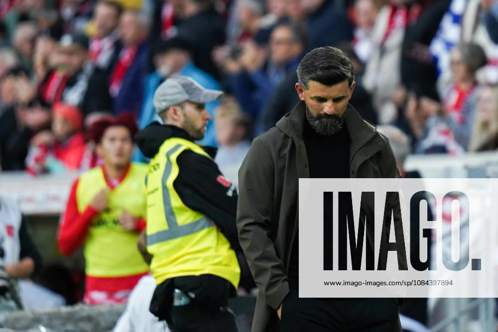 1 Bundesliga: SC Freiburg vs. FC Schalke 04, October 11, 2026; Miron Muslic, FC Schalke 04 Coach; 1 Bundesliga: SC Freiburg vs. FC Schalke 04, Europa-Park Stadium, October 11, 2026 DFB and DFL regulations prohibit any use of photographs as image sequences and or quasi-video.