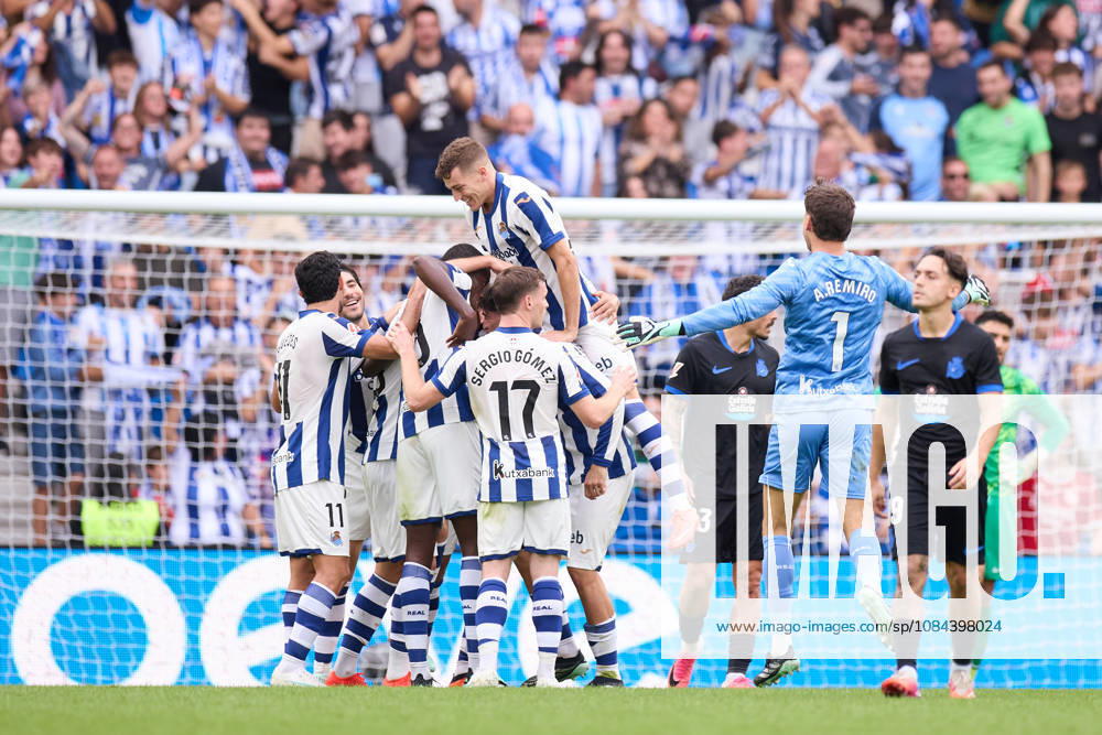 Arsen Zakharyan of Real Sociedad celebrates after scoring the team s second goal during the LaLiga EA Sports match between Real Sociedad and RC Deportivo de A Coruna at Anoeta on October 11, 2026, in San Sebastian, Spain. San Sebastian Spain - ZUMAa181 20261011_zaa_a181_117