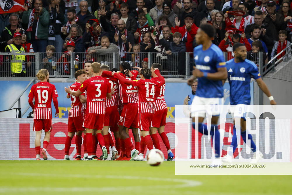 SC Freiburg celebrates Maximilian Eggestein s 1-0 goal; SC Freiburg, 08; joy, excitement, positive emotions, goal, Germany, soccer, Bundesliga 1, Matchday 5, 2026–2027, SC Freiburg vs. FC Schalke 04, October 11, 2026, Freiburg im Breisgau, Europa-Park Stadium, Germany