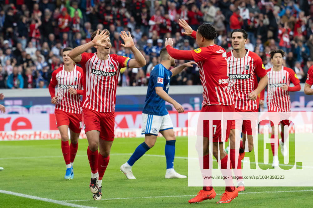 GER, Soccer, Men s, 1st Bundesliga, 2026–2027 season, Matchday 5, SC Freiburg vs. FC Schalke 04; 1–0 goal by Maximilian Eggestein (SC Freiburg); 08 Celebration, goal celebration; celebrates his goal with Derry Scherhant (SC Freiburg), 07 DFB and DFL regulations prohibit any use of photographs as image sequences and or quasi-video. Freiburg, Europa-Park Stadium, Baden-Württemberg, Germany