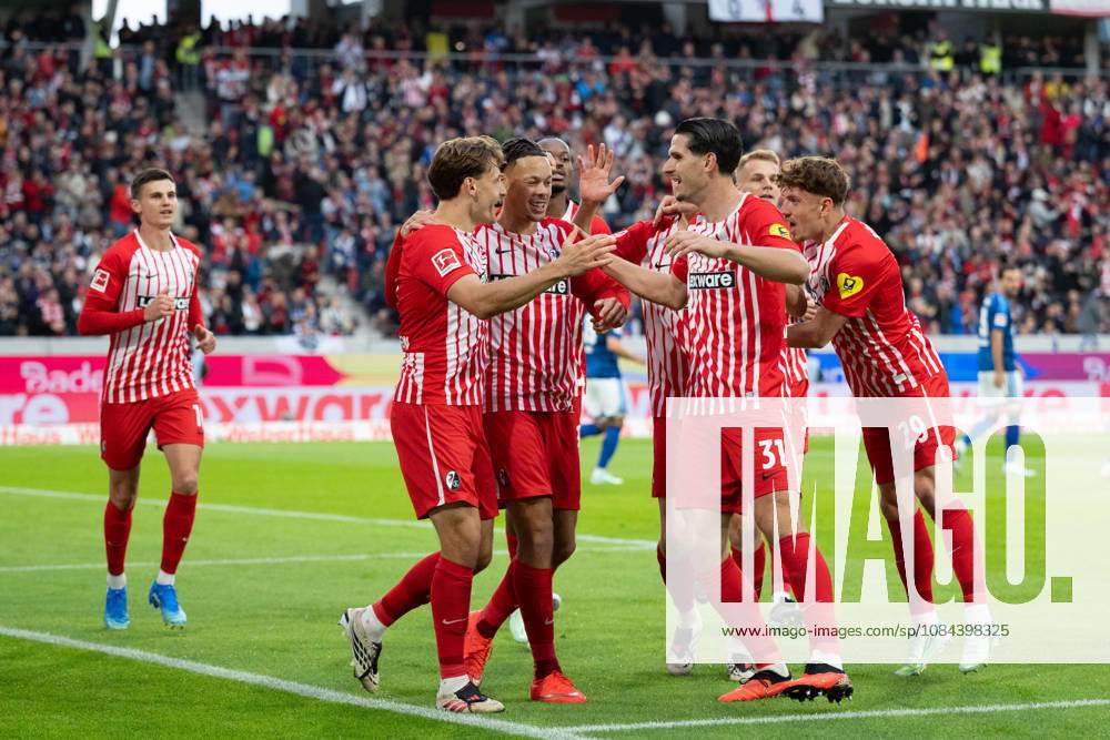 GER, Soccer, Men s, 1st Bundesliga, 2026–2027 season, Matchday 5, SC Freiburg vs. FC Schalke 04; Goal to make it 1–0 by Maximilian Eggestein (SC Freiburg), 08; Celebration, goal celebration; celebrates his goal with Derry Scherhant (SC Freiburg), 07, Igor Matanovic (SC Freiburg), 31, Philipp Treu (SC Freiburg), 29, DFB and DFL regulations prohibit any use of photographs as image sequences and or quasi-video. Freiburg, Europa-Park Stadium, Baden-Württemberg, Germany