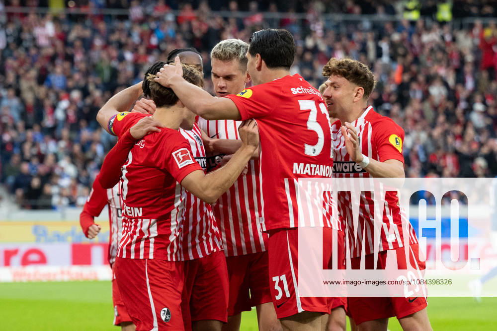 Germany, Soccer, Men s, Bundesliga 1, 2026–2027 Season, Matchday 5, SC Freiburg vs. FC Schalke 04 Goal to make it 1–0 by Maximilian Eggestein (SC Freiburg), 08 Celebration, goal celebration, celebrating his goal with Matthias Ginter (SC Freiburg), 28, Igor Matanovic (SC Freiburg), 31, Philipp Treu (SC Freiburg), 29, DFB and DFL regulations prohibit any use of photographs as image sequences and or quasi-video. Freiburg, Europa-Park Stadium, Baden-Württemberg, Germany