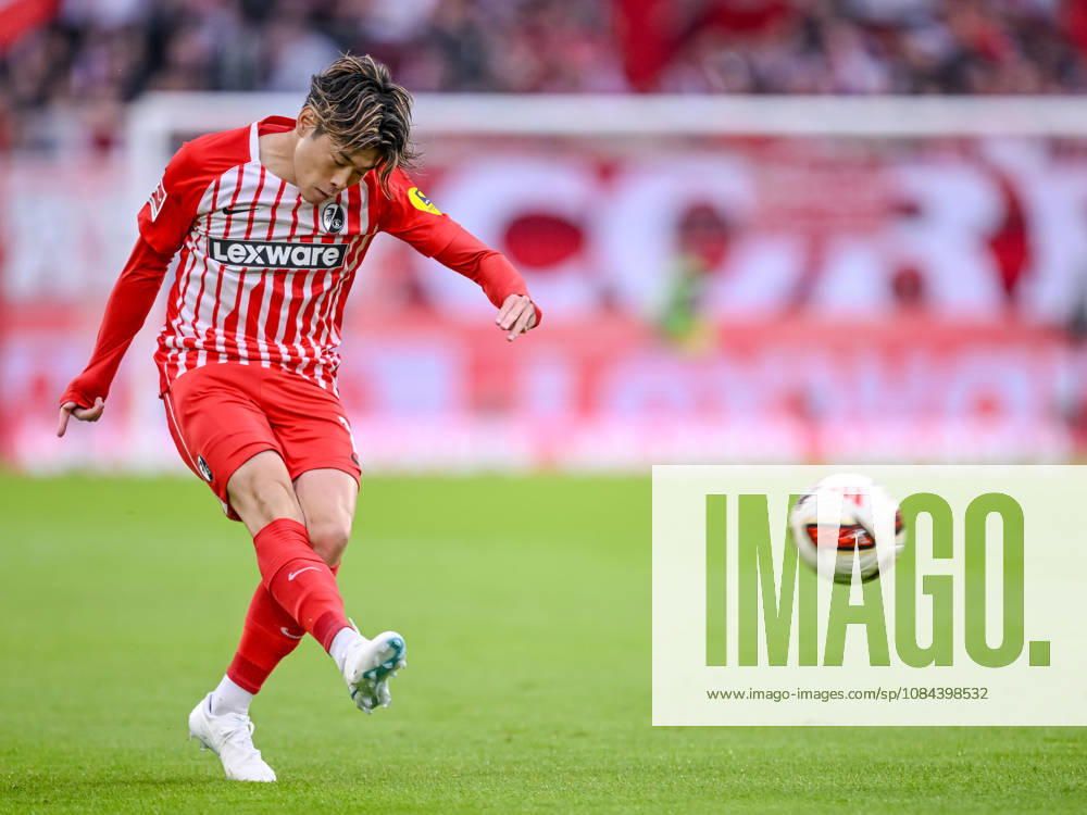 Yuito Suzuki of SC Freiburg in action, on the ball, making a solo run during the Bundesliga match between Sport Club Freiburg and FC Schalke 04 at Europa-Park Stadium on October 11, 2026, in Freiburg im Breisgau, Germany Photo by Harry Langer DeFodi Images Yuito Suzuki of SC Freiburg controls the ball during the Bundesliga match between Sport Club Freiburg and FC Schalke 04 at Europa Park Stadion on October 11, 2026, in Freiburg im Breisgau, Germany. Photo by Harry Langer, DeFodi Images. DFB and DFL regulations prohibit any use of photographs as image sequences and or quasi-video. Photo by Harry Langer, DeFodi Images. DFB and DFL regulations prohibit any use of photographs as imSEQUENCES AND OR QUASI-VIDEO