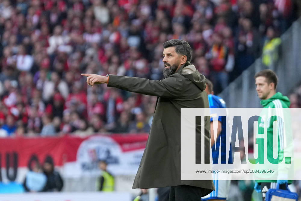 Miron Muslic, FC Schalke 04, Head Coach, Germany, Soccer, Bundesliga 1, Matchday 5, 2026–2027, SC Freiburg vs. FC Schalke 04, October 11, 2026, Europa-Park Stadium, Freiburg, Freiburg, Europa-Park Stadium, Baden-Württemberg, Germany