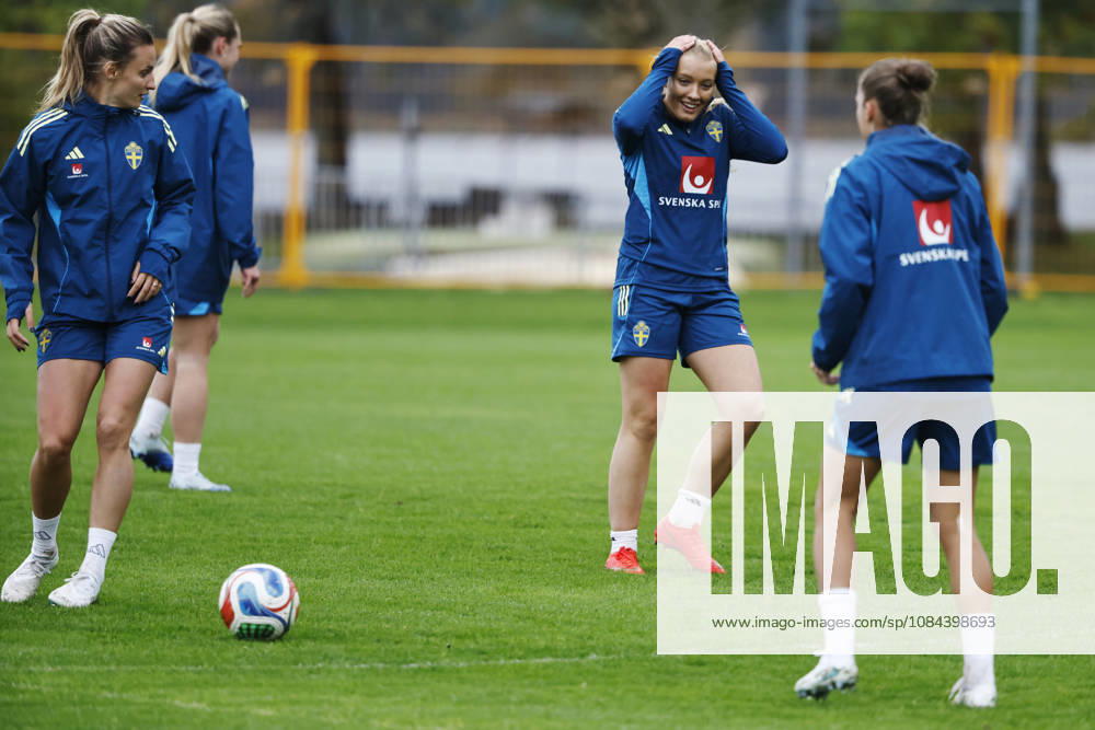 STOCKHOLM, SWEDEN 20261011 Smilla Holmberg as the women s national team trains at Bosön ahead of the upcoming World Cup playoff against Lithuania STOCKHOLM SWEDEN