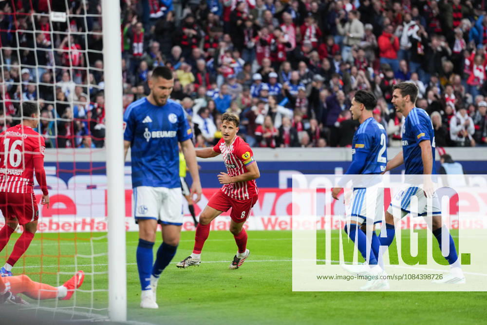 1 Bundesliga: SC Freiburg vs. FC Schalke 04, October 11, 2026—Celebration of the 1–0 goal by Maximilian Eggestein (SC Freiburg), 8 1 Bundesliga: SC Freiburg vs. FC Schalke 04, Europa-Park Stadium, October 11, 2026 DFB and DFL regulations prohibit any use of photographs as image sequences and or quasi-video.
