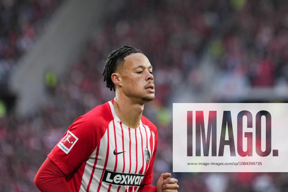 1 Bundesliga: SC Freiburg vs. FC Schalke 04, October 11, 2026, Derry Scherhant, SC Freiburg; 7 1 Bundesliga: SC Freiburg vs. FC Schalke 04, Europa-Park Stadium, October 11, 2026 DFB and DFL regulations prohibit any use of photographs as image sequences and or quasi-video.