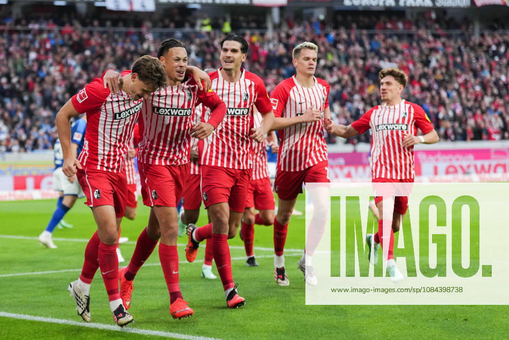 1 Bundesliga: SC Freiburg vs. FC Schalke 04, October 11, 2026—Celebration of the 1–0 goal by Maximilian Eggestein (SC Freiburg), 8 1 Bundesliga: SC Freiburg vs. FC Schalke 04, Europa-Park Stadium, October 11, 2026 DFB and DFL regulations prohibit any use of photographs as image sequences and or quasi-video.