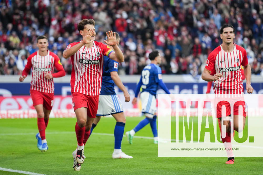 1 Bundesliga: SC Freiburg vs. FC Schalke 04, October 11, 2026—Celebration of the 1–0 goal by Maximilian Eggestein (SC Freiburg), 8 1 Bundesliga: SC Freiburg vs. FC Schalke 04, Europa-Park Stadium, October 11, 2026 DFB and DFL regulations prohibit any use of photographs as image sequences and or quasi-video.