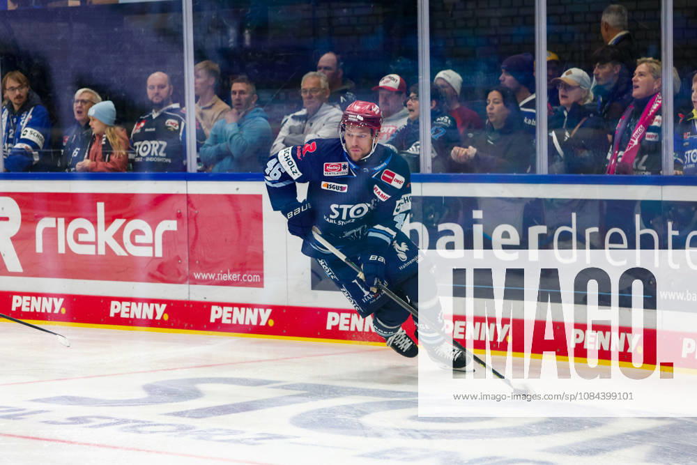 Eric Martinsson, Schwenninger Wild Wings, 46, GER, Schwenninger Wild Wings vs. EHC Red Bull Munich, Ice Hockey, PENNY DEL, Matchday 8, 2026–2027 Season, October 11, 2026, GER, Schwenninger Wild Wings vs. EHC Red Bull Munich, Ice Hockey, PENNY DEL, Matchday 8, 2026–2027 Season, October 11, 2026, Schwenningen