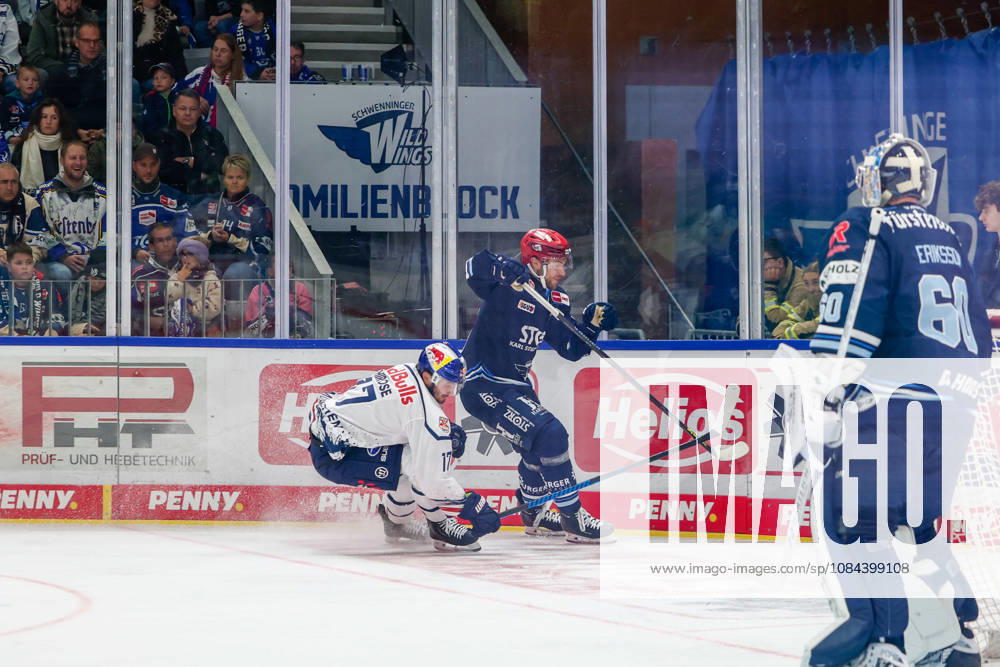 Caro Hirose, EHC Red Bull Munich, 17, and Eric Martinsson, Schwenninger Wild Wings, 46, GER, Schwenninger Wild Wings vs. EHC Red Bull Munich, ice hockey, PENNY DEL, Matchday 8, 2026–2027 season, October 11, 2026, GER, Schwenninger Wild Wings vs. EHC Red Bull Munich, Ice Hockey, PENNY DEL, Matchday 8, 2026–2027 Season, October 11, 2026, Schwenningen