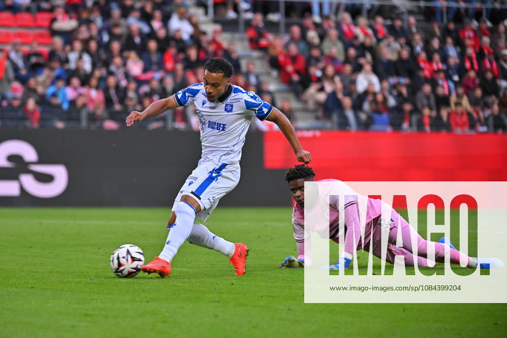 Stade Rennais FC v AJ Auxerre - Ligue 1 McDonald s 2026 2027 Cameron ARCHER of AJ Auxerre scores a goal during Ligue 1 McDonald s match between Rennes and Auxerre at Roazhon Park on October 11, 2026 in Rennes, France. Rennes France
