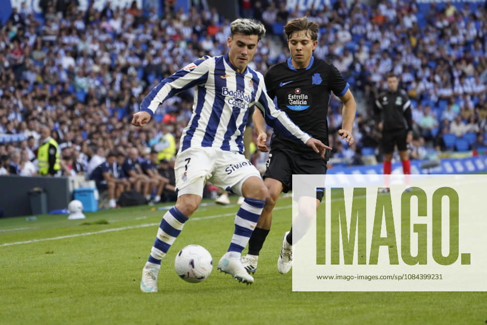 Ander Barrenetxea of Real Sociedad seen during LaLiga EA Sports 26 27 game between teams of Real Sociedad and Deportivo la Coruna (Mickael Ducint Ball Raw Images) San Sebastian Estadio Anoeta Spain