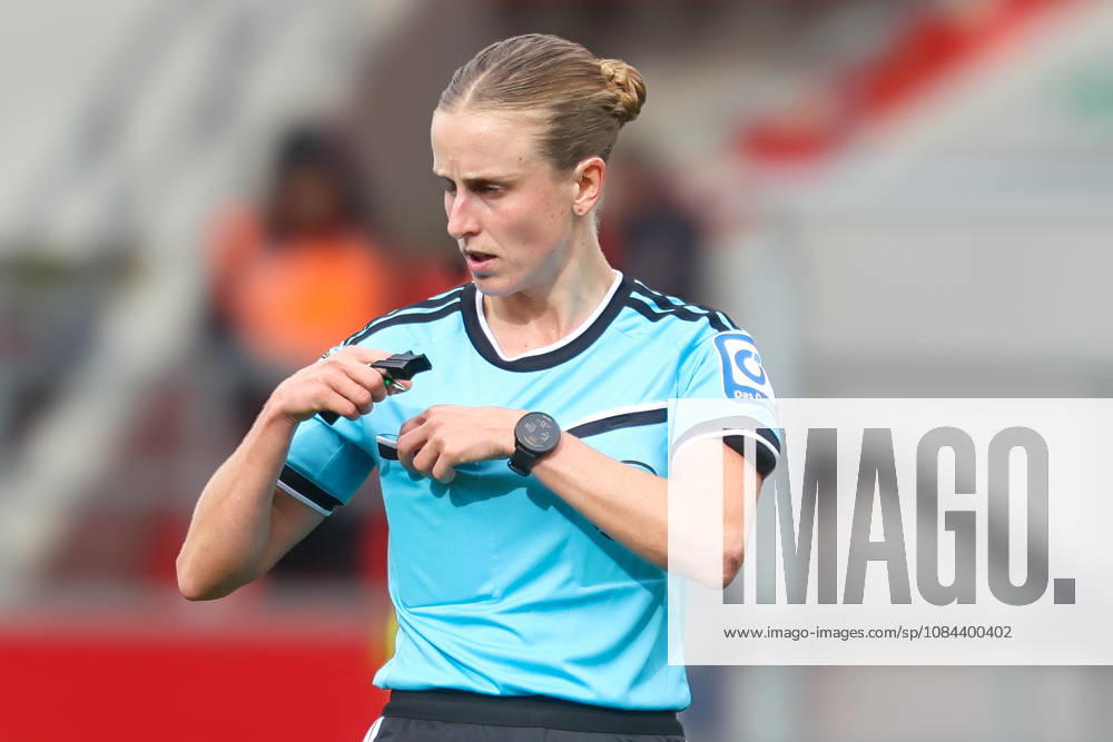Ingolstadt, Germany, October 11, 2026; 3rd Division 2026–2027, Matchday 8: FC Ingolstadt 04 vs. SV Wehen Wiesbaden. Pictured: Referee Davina Lutz. DFB and DFL regulations prohibit any use of photographs as image sequences and or quasi-video.