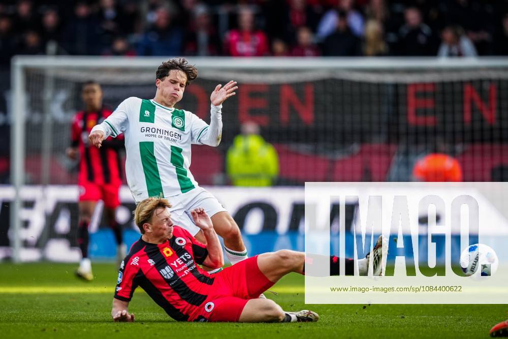 , Stadium Woudestein , season 2026 2027 , Dutch Eredivisie football , match between Excelsior Rotterdam and FC Groningen , picture shows FC Groningen player Thom van Bergen and Excelsior Rotterdam player Jan Plug Excelsior - Groningen x208176419x