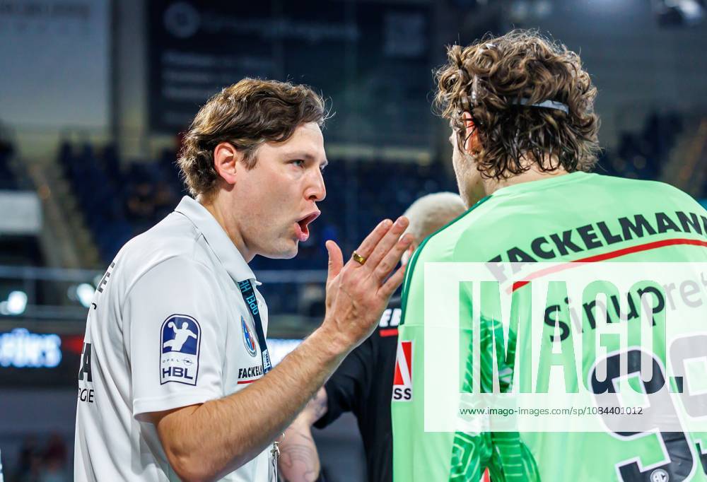 Handball 1st Bundesliga OPEL HBL 2026–2027 Season, Matchday 8: HC Erlangen (Nuremberg Metropolitan Region) vs. HCE MT Melsungen Women’s Team Johannes Sellin, coach of HC Erlangen (HCE), gives instructions to Tin Herceg 99, HC Erlangen HCE