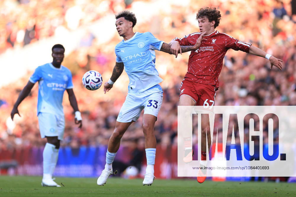 Liverpool gegen Manchester City, 11. Oktober 2026, Premier League, Liverpool gegen Manchester City, Nico O’Reilly von Manchester City und Lewis Kouma von Liverpool, Foto: Simon Stacpoole, Offside, Liverpool, Großbritannien