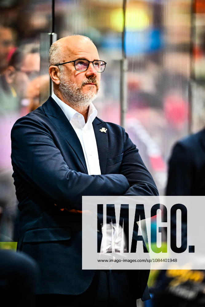 Feature, Stock Photo, Stefan Nyman, Head Coach, Iserlohn Roosters, GER, Iserlohn Roosters vs. Grizzlys Wolfsburg, Ice Hockey, Penny DEL, Matchday 8, 2026–2027 Season, October 11, 2026, GER, Iserlohn Roosters vs. Grizzlys Wolfsburg, Ice Hockey, Penny DEL, Matchday 8, 2026–2027 Season, October 11, 2026, Iserlohn