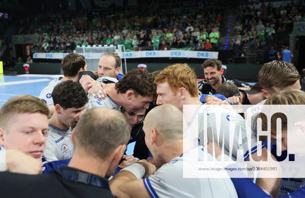 GER HBL Season 2026–2027: FÜCHSE Berlin vs. TBV Lemgo, October 11, 2026, MAX SCHMELING HALLE, Berlin, pre-game ceremony, Team TBV Lemgo Lippe