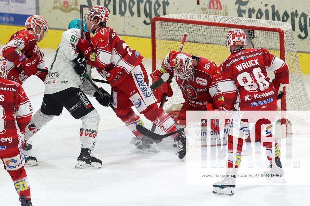 Sahnpark Crimmitschau, October 11, 2026; 2026–27 Season; Ice Hockey; 2nd Bundesliga; Regular Season; Game 8; Saxony Ice Arena; Saxony Derby; Eispiraten vs. Eispiraten Bietigheim Steelers; Mike Fischer; Bietigheim takes on Crimmitschau alone; Kevin Reich EPC Goaltender has the puck Crimmitschau Saxony Germany