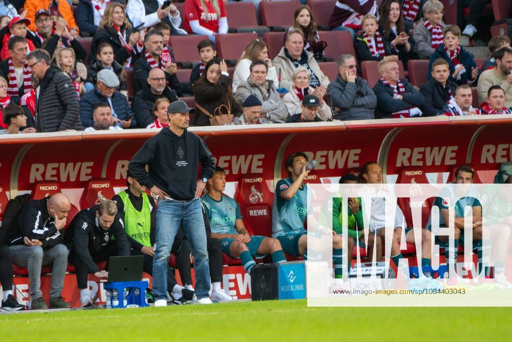 Alexander Blessin, Head Coach, Borussia Mönchengladbach, starting , , 1. FC Köln vs. Borussia Mönchengladbach, Soccer, 1. Bundesliga, Matchday 5, October 11, 2026. DFB and DFL regulations prohibit any use of photographs as image sequences and or quasi-video. Cologne, North Rhine-Westphalia, Germany