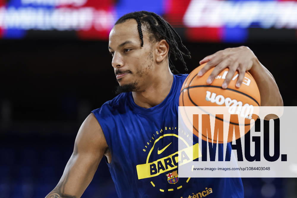 Juntin Robinson of FC Barcelona, Barca warms up during the Spanish League, Liga ACB Endesa, basketball match played between FC Barcelona and Valencia Basket at Palau Blaugrana on October 11, 2026 in Barcelona, Spain. Barcelona Spain - ZUMAa181 20261011_zaa_a181_158