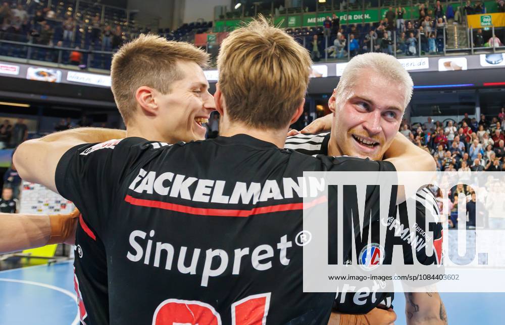 Handball 1st Bundesliga OPEL HBL 2026–2027 Season, Matchday 8: HC Erlangen (Nuremberg Metropolitan Region) vs. HCE MT Melsungen (Women s Team) Celebrations and joy after the game: Viggo Kristjansson 73, HC Erlangen HCE Christopher Bissel 21, HC Erlangen HCE Marek Nissen 6, HC Erlangen HCE