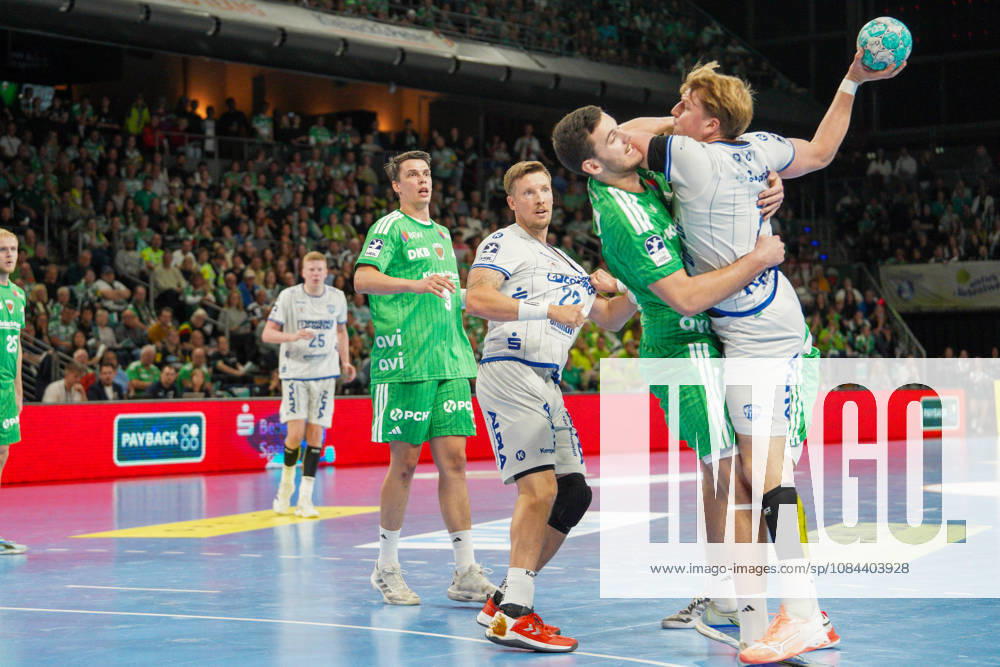Pictured: A one-on-one battle, November 10, 2026, Füchse Berlin vs. TVB Lemgo Lippe, HBL, Handball Bundesliga, 2026–27 season, Max Schmeling Halle