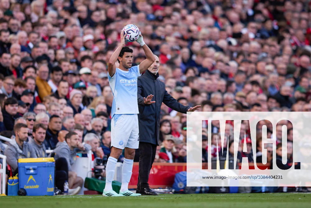 Matheus Nunes of Manchester City (L) looks on and Head Coach of Manchester City, Enzo Maresca gestures (R) during the Premier League 2026 27 football match between Liverpool FC and Manchester City at Anfield on October 11, 2026 in Liverpool, England. (Photo by Koby Abbott Sports Press Photo)