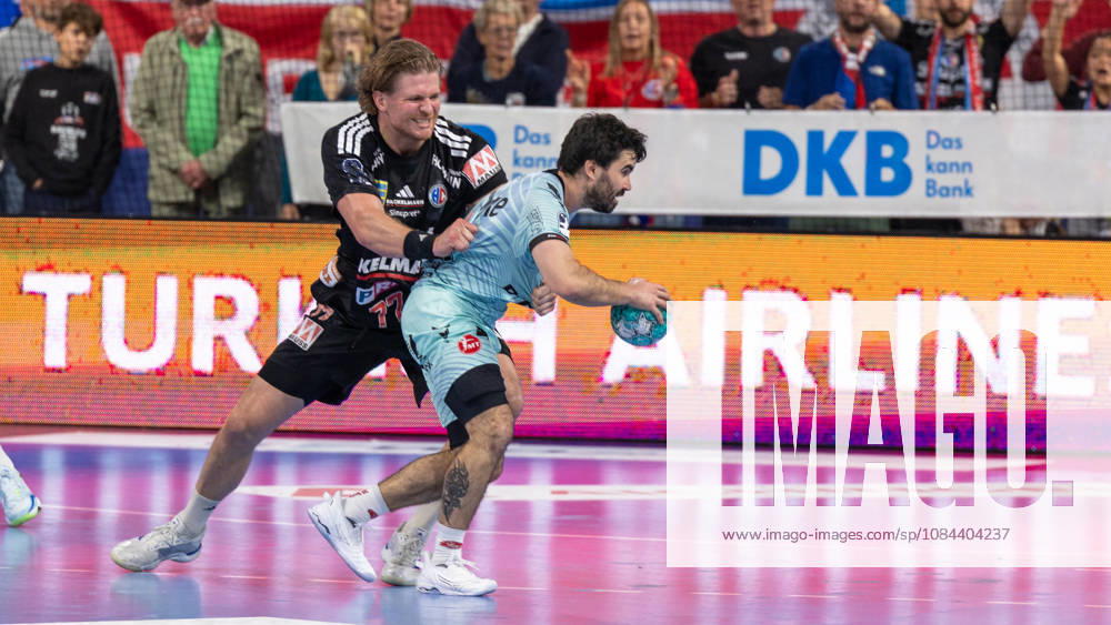 Head-to-head: Erik Balenciaga (MT Melsungen, 06) vs. Maciej Gebala (HC Erlangen, 77) GER, HC Erlangen vs. MT Melsungen, Handball, Opel Handball Bundesliga, Matchday 8, 2026–2027 season, October 11, 2026, GER, HC Erlangen vs. MT Melsungen, Handball, Opel Handball Bundesliga, Matchday 8, 2026–2027 season, October 11, 2026, Nuremberg