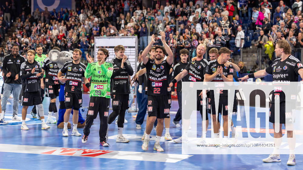 Team celebrates after the victory Tin Herceg HC Erlangen, 99 GER, HC Erlangen vs. MT Melsungen, Handball, Opel Handball Bundesliga, Matchday 8, 2026–2027 season, October 11, 2026 GER, HC Erlangen vs. MT Melsungen, Handball, Opel Handball Bundesliga, Matchday 8, 2026–2027 season, October 11, 2026 Nuremberg
