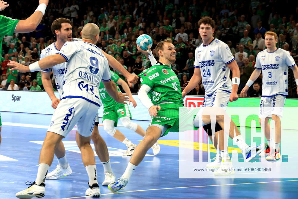 GER Germany, Handball, 1st Bundesliga, August 27, 2026, 2026–2027 season, Berlin, Fuechse Berlin vs. TBV Lemgo Lippe, Mathias Gidsel (Fuechse Berlin 19), Christian O Sullivan (Lemgo 9), Joel Willecke (Lemgo 24), nordphoto GmbH, Engler Berlin, Max Schmeling Hall, Berlin, Germany