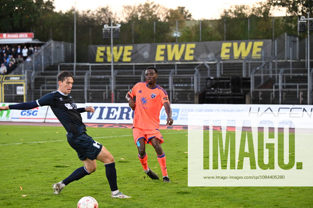 GER, Soccer, Regionalliga Nord, Matchday 13, 2026–2027 Season, Oldenburg, Marschweg Stadium, VfB Oldenburg vs. BSV Kickers Emden Ayukayoh MENGOT BSV Kickers EMDEN 7 Dominik KASPER VfB Oldenburg 24 Oldenburg Marschweg Stadium Lower Saxony Germany