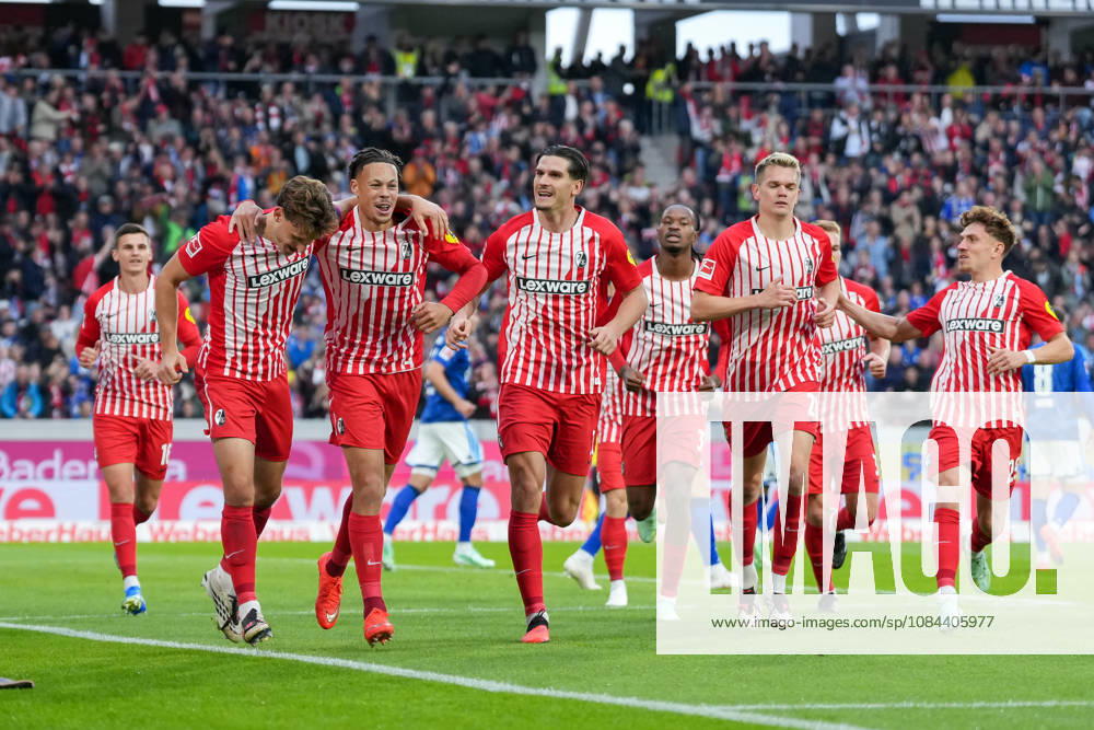 Maximilian Eggestein, SC Freiburg, 08, Derry Scherhant, SC Freiburg, 07 Goal celebration, Emotions, Shot on goal, Finish, Goal scored, Goal, Igor Matanovic SC Freiburg, 31, Germany, Soccer, Bundesliga 1, Matchday 5, 2026–2027, SC Freiburg vs. FC Schalke 04, October 11, 2026, Europa-Park Stadium, Freiburg, Freiburg, Europa-Park Stadium, Baden-Württemberg, Germany