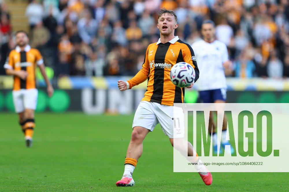 KINGSTON UPON HULL, ENGLAND, OCTOBER 11: Joe Gelhardt of Hull City reacts following a foul during a Premier League 2026-27 match between Hull City and Everton FC at the MKM Stadium on October 11, 2026 in Kingston Upon Hull, England. (Photo by Zach Forster Sports Press Photo)